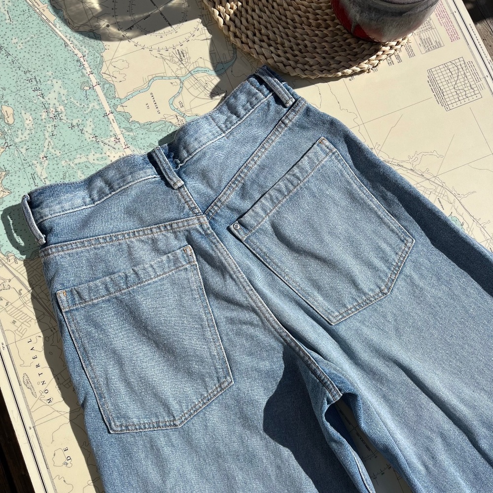 H&M Baggy Loose Fit Light Wash Jeans 30/32